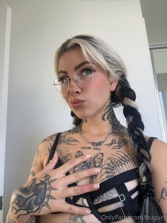 bugurl Nahé Úniky OnlyFans Fotka 19