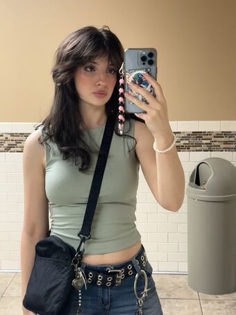 bunnilexi Nahé Úniky OnlyFans Fotka 3