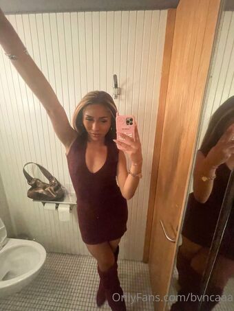 bvncaaa Nahé Úniky OnlyFans Fotka 15