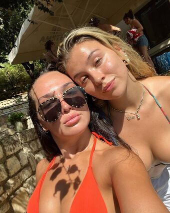 Caity Baser Nahé Úniky OnlyFans Fotka 105