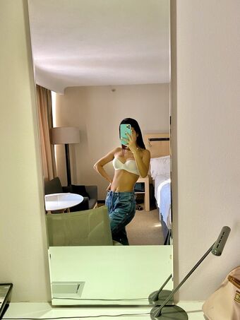 carolcor21 Nahé Úniky OnlyFans Fotka 15