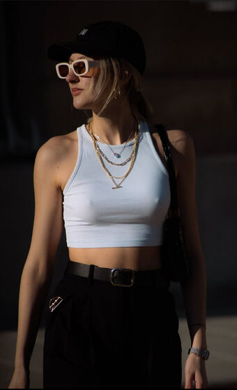 Cathi Nahé Úniky OnlyFans Fotka 3