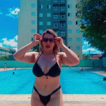 celiayoutube Nahé Úniky OnlyFans Fotka 21