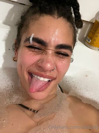 chalially Nahé Úniky OnlyFans Fotka 7