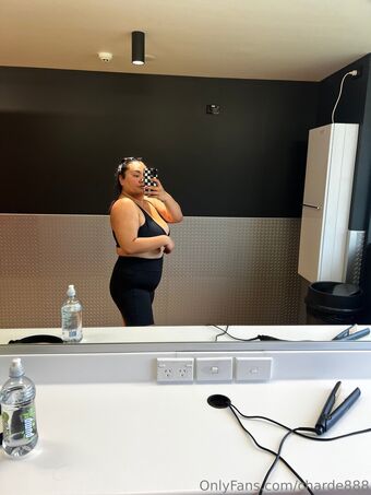 charde888 Nahé Úniky OnlyFans Fotka 1