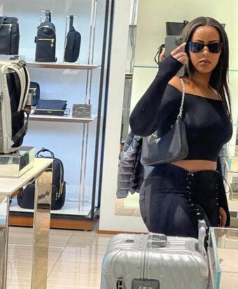 Cherrie Nahé Úniky OnlyFans Fotka 12