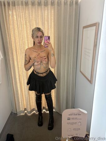 cherry_diva Nahé Úniky OnlyFans Fotka 19