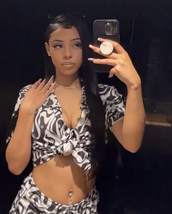_cheyglizzy Nahé Úniky OnlyFans Fotka 2