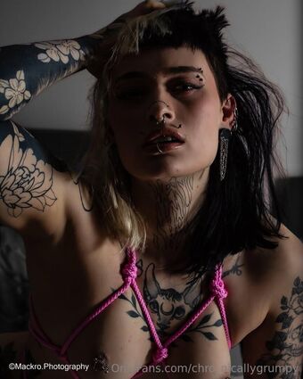 chro_nicallygrumpy Nahé Úniky OnlyFans Fotka 11