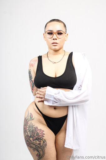 citrus Nahé Úniky OnlyFans Fotka 5