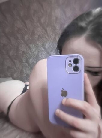 Codependency Nahé Úniky OnlyFans Fotka 22