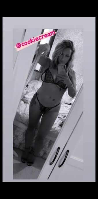 Cookiecream Nahé Úniky OnlyFans Fotka 2