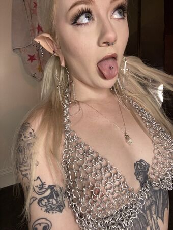 crybabypixie Nahé Úniky OnlyFans Fotka 3