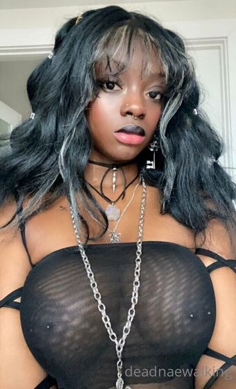 deadnaefree Nahé Úniky OnlyFans Fotka 4