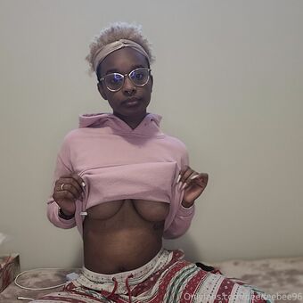 deedeebee96 Nahé Úniky OnlyFans Fotka 16