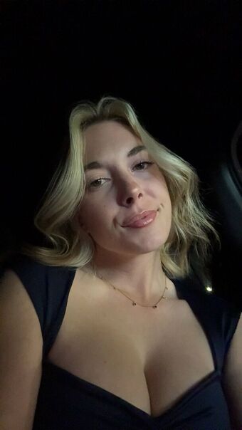 DefNotDes Nahé Úniky OnlyFans Fotka 18