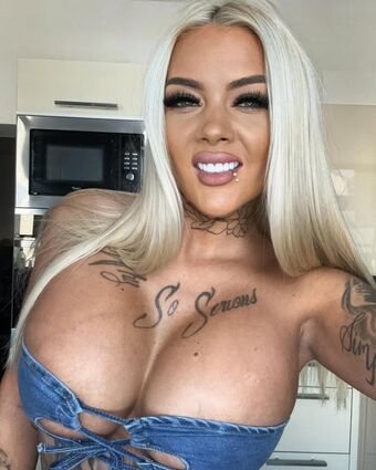 Deminecka Nahé Úniky OnlyFans Fotka 45