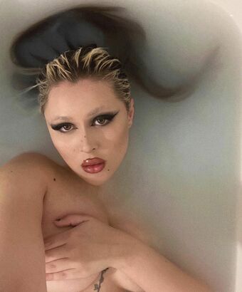 Demonkomplex Nahé Úniky OnlyFans Fotka 4