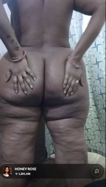 Desi Asszilla Nahé Úniky OnlyFans Fotka 17