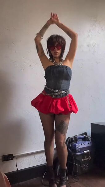 Dev (Devin Tailes) Nahé Úniky OnlyFans Fotka 30