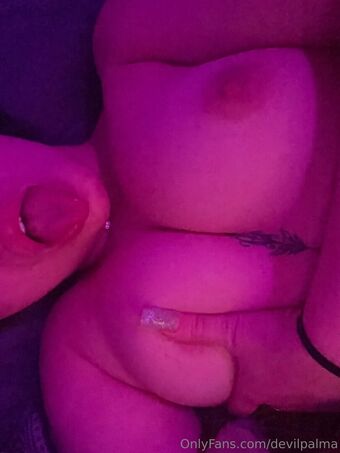 Devilpalma Nahé Úniky OnlyFans Fotka 4