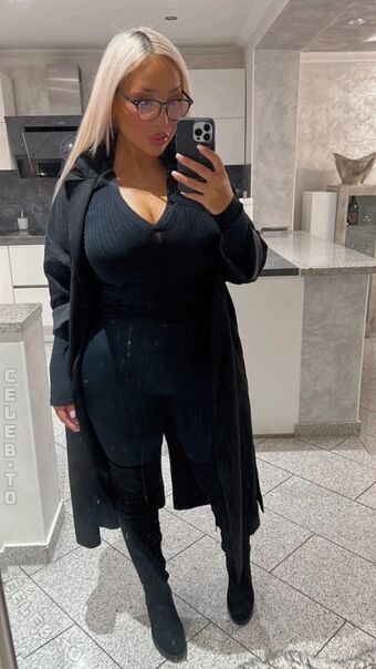 Diedilan Nahé Úniky OnlyFans Fotka 22