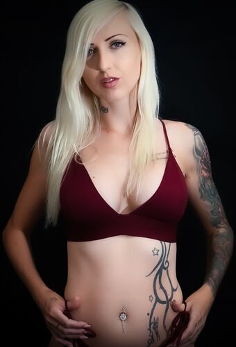 dk.babe Nahé Úniky OnlyFans Fotka 3