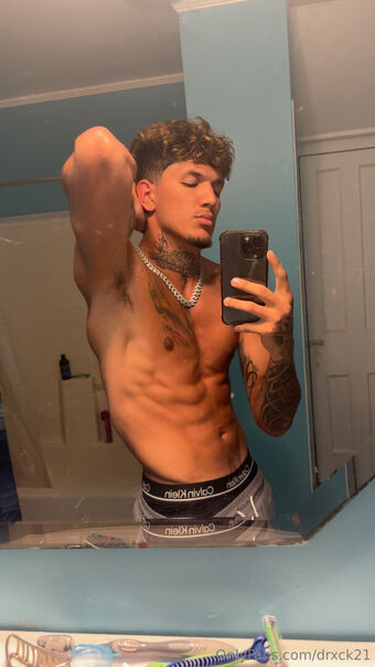 drxck21 Nahé Úniky OnlyFans Fotka 3