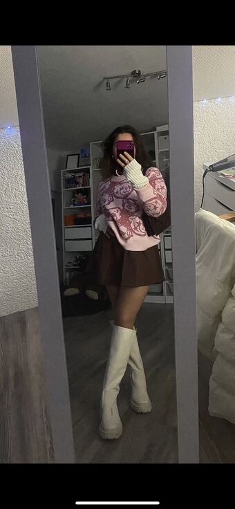 dumps Nahé Úniky OnlyFans Fotka 13