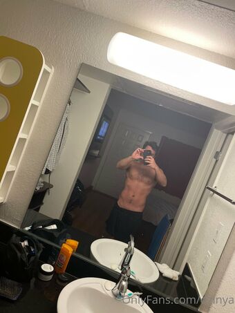 dzinya Nahé Úniky OnlyFans Fotka 10