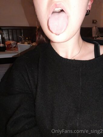 e_sing2 Nahé Úniky OnlyFans Fotka 8