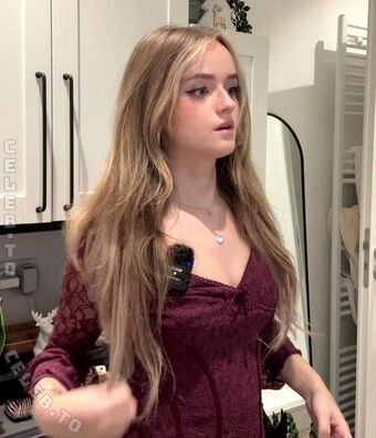 easyemi Nahé Úniky OnlyFans Fotka 6