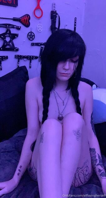elflovingherself Nahé Úniky OnlyFans Fotka 6