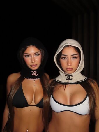 Elisa Esposito Nahé Úniky OnlyFans Fotka 37