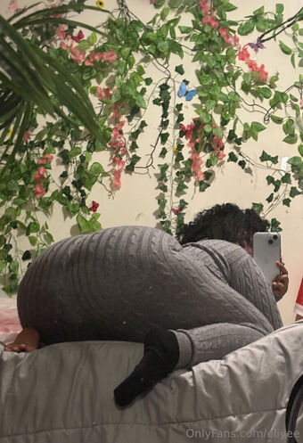 eliyee Nahé Úniky OnlyFans Fotka 12