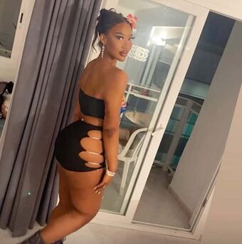 Ella Mac Nahé Úniky OnlyFans Fotka 10