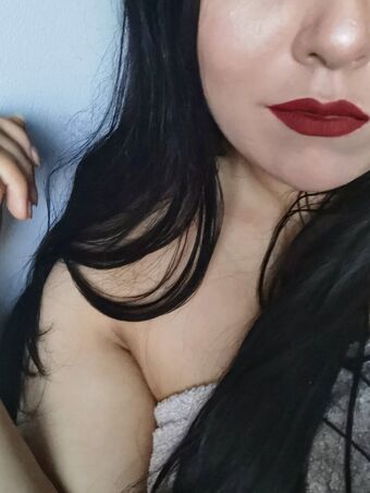 elleda Nahé Úniky OnlyFans Fotka 6