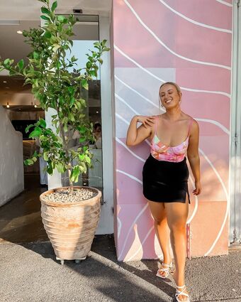 Elloise Nahé Úniky OnlyFans Fotka 25