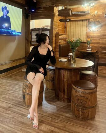 _elnesa Nahé Úniky OnlyFans Fotka 2