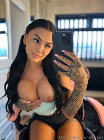 emilywakelingx