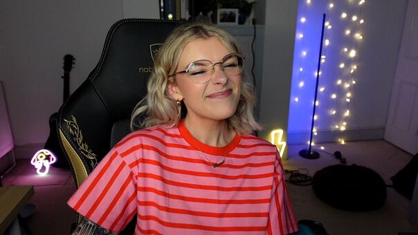 Emmalition Nahé Úniky OnlyFans Fotka 32