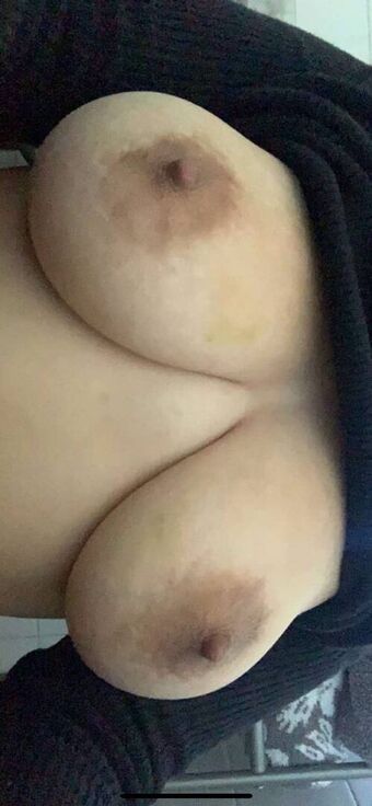 Emptycupcakee Nahé Úniky OnlyFans Fotka 1