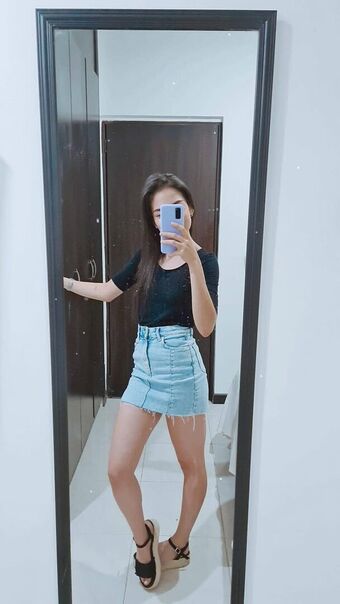 envioletada Nahé Úniky OnlyFans Fotka 2