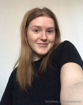 evadiavel Nahé Úniky OnlyFans Fotka 144