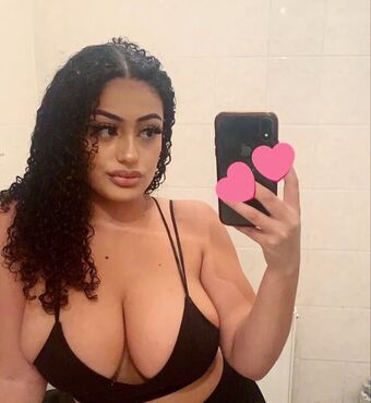 Evaghrb Nahé Úniky OnlyFans Fotka 1
