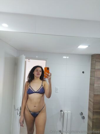 evamazefree Nahé Úniky OnlyFans Fotka 11
