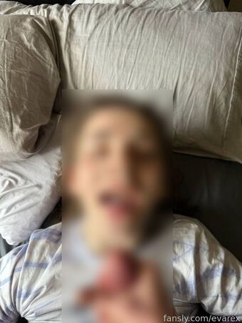 evarex Nahé Úniky OnlyFans Fotka 12