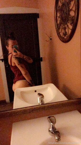 Foreign&boring Nahé Úniky OnlyFans Fotka 4