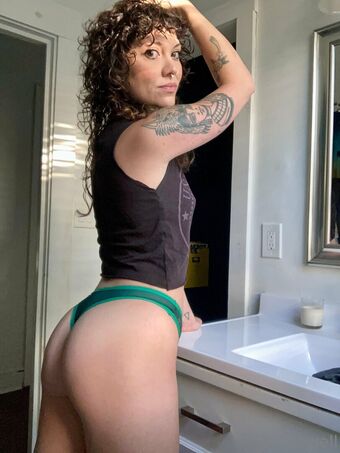 forwardfarewell Nahé Úniky OnlyFans Fotka 5