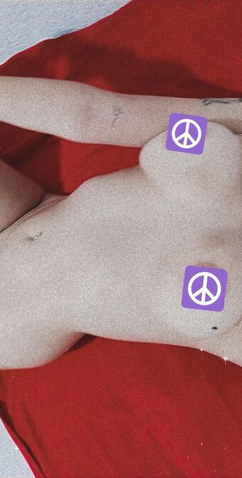 Fressingang Nahé Úniky OnlyFans Fotka 10